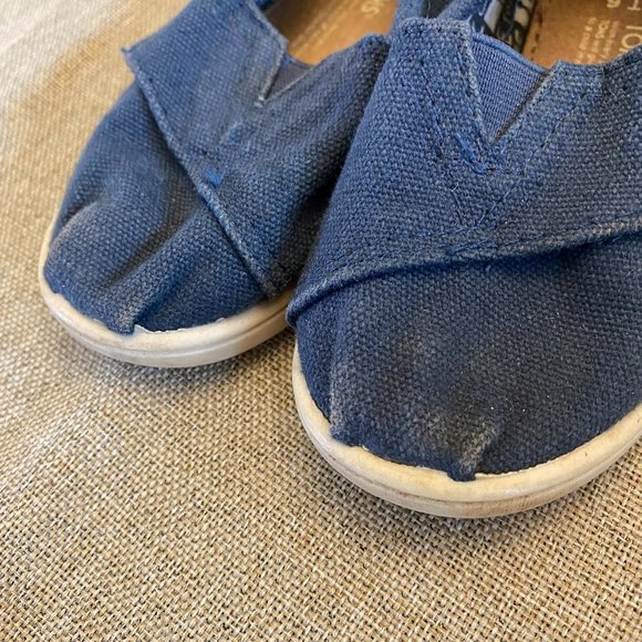 TOMS Kids - Baby Tom's Tiny Alpargata Canvas Size 6 T Walker Shoe - Picture 8 of 11